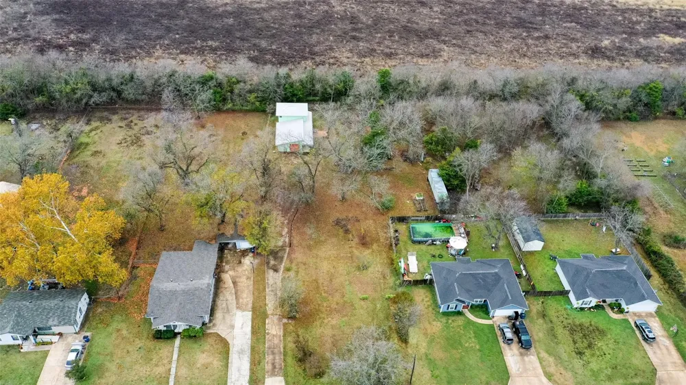 1002 S Main Street Farmersville, TX 75442