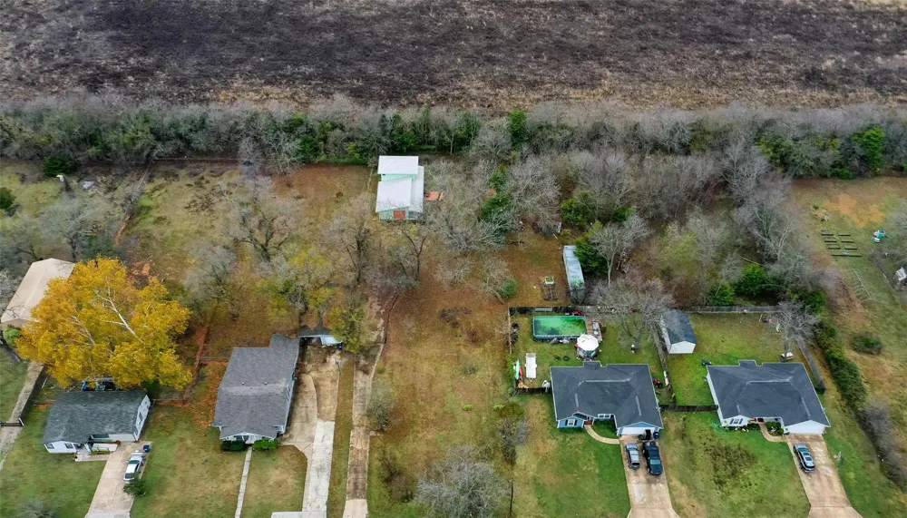 1002 S Main Street Farmersville, TX 75442