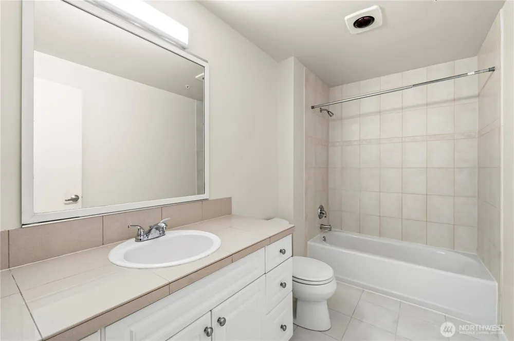 321 10th Avenue S #610 Seattle, WA 98104