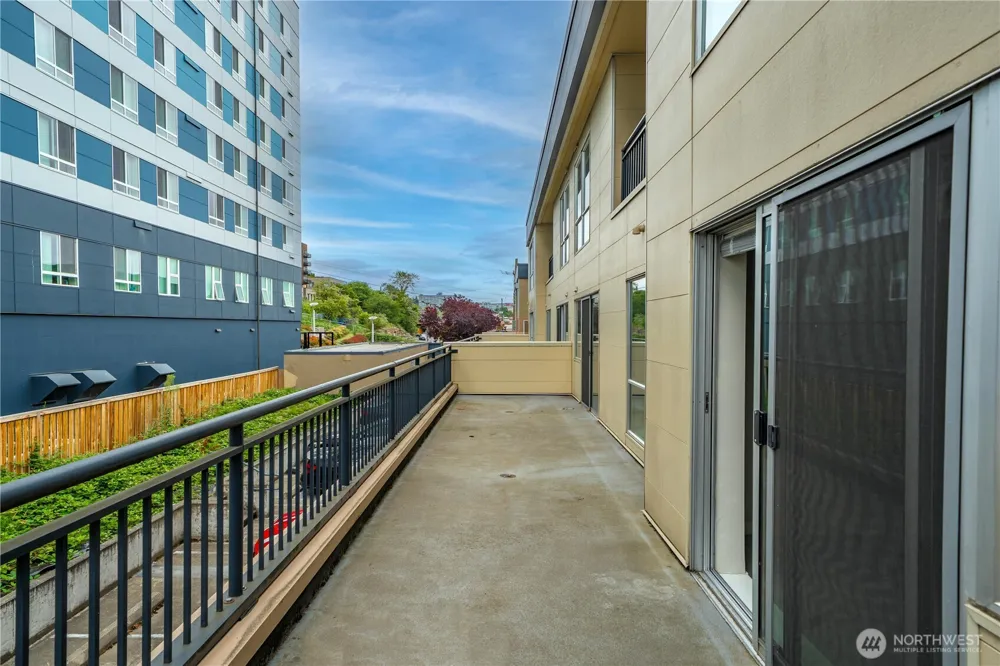 321 10th Avenue S #610 Seattle, WA 98104