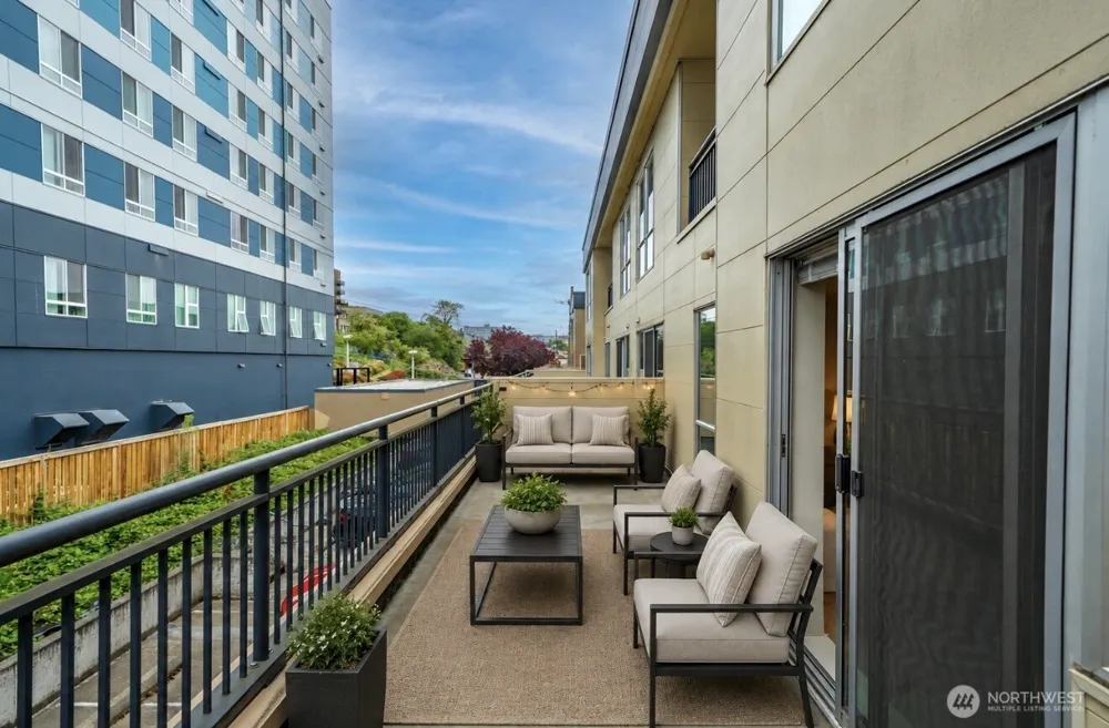 321 10th Avenue S #610 Seattle, WA 98104