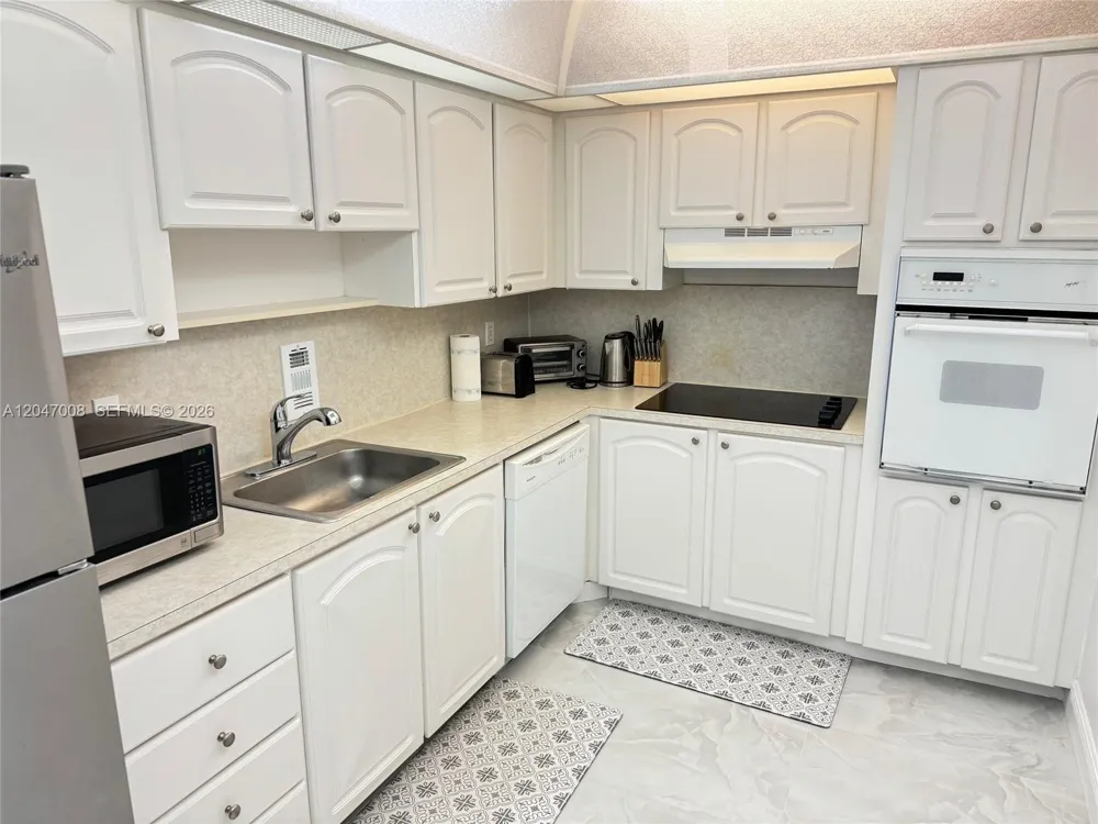 3901 S Ocean Dr #14Z Hollywood, FL 33019
