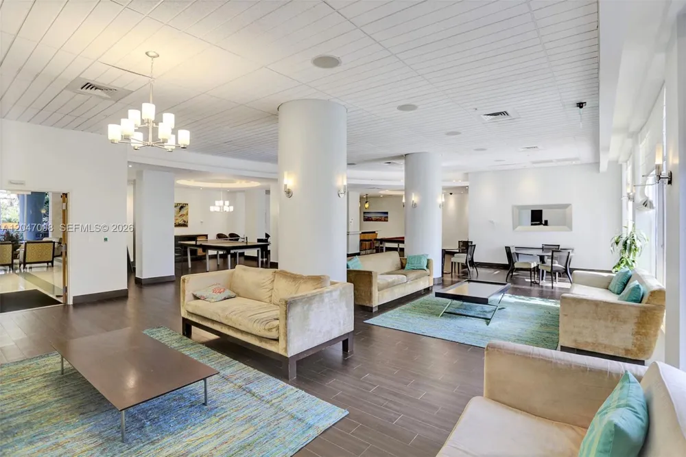 3901 S Ocean Dr #14Z Hollywood, FL 33019
