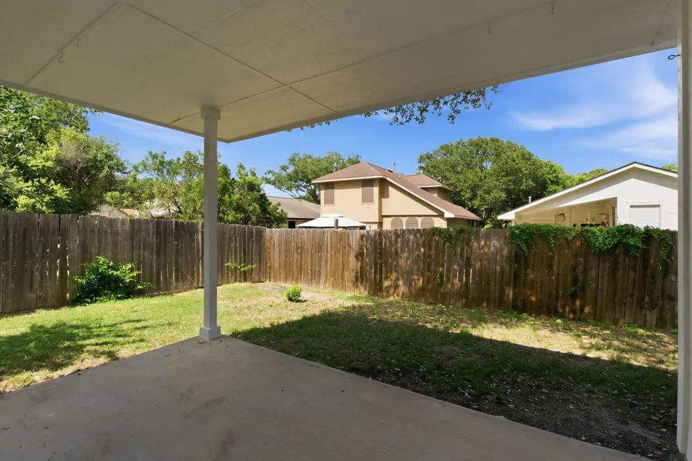 8829 Francia Trail Austin, TX 78748
