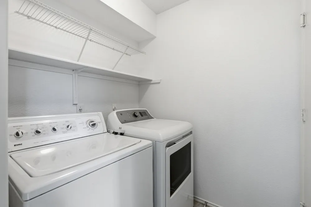 8829 Francia Trail Austin, TX 78748