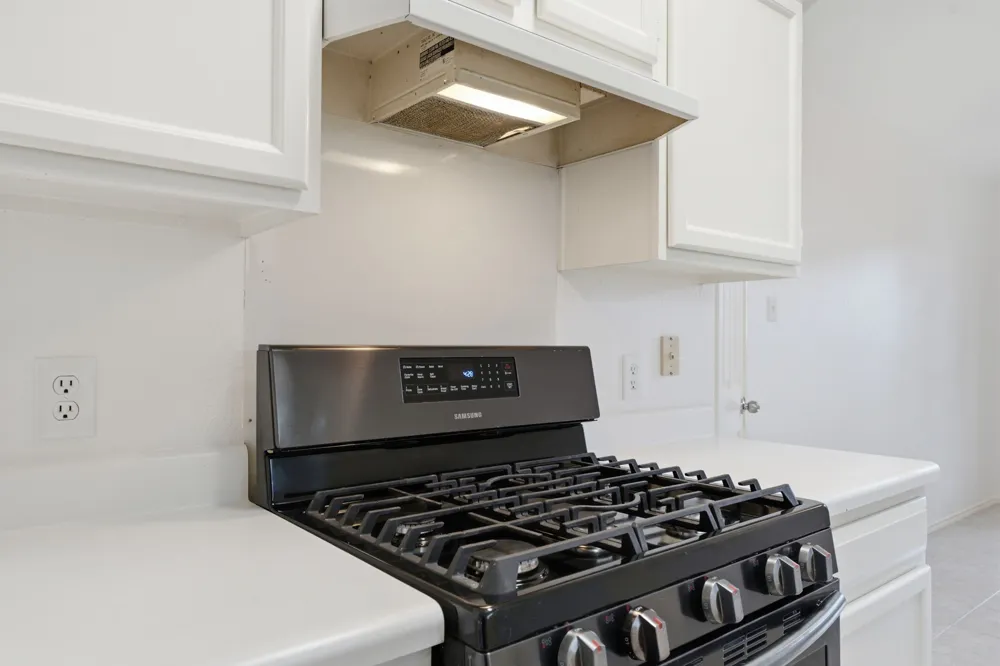 8829 Francia Trail Austin, TX 78748
