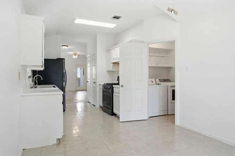 8829 Francia Trail Austin, TX 78748
