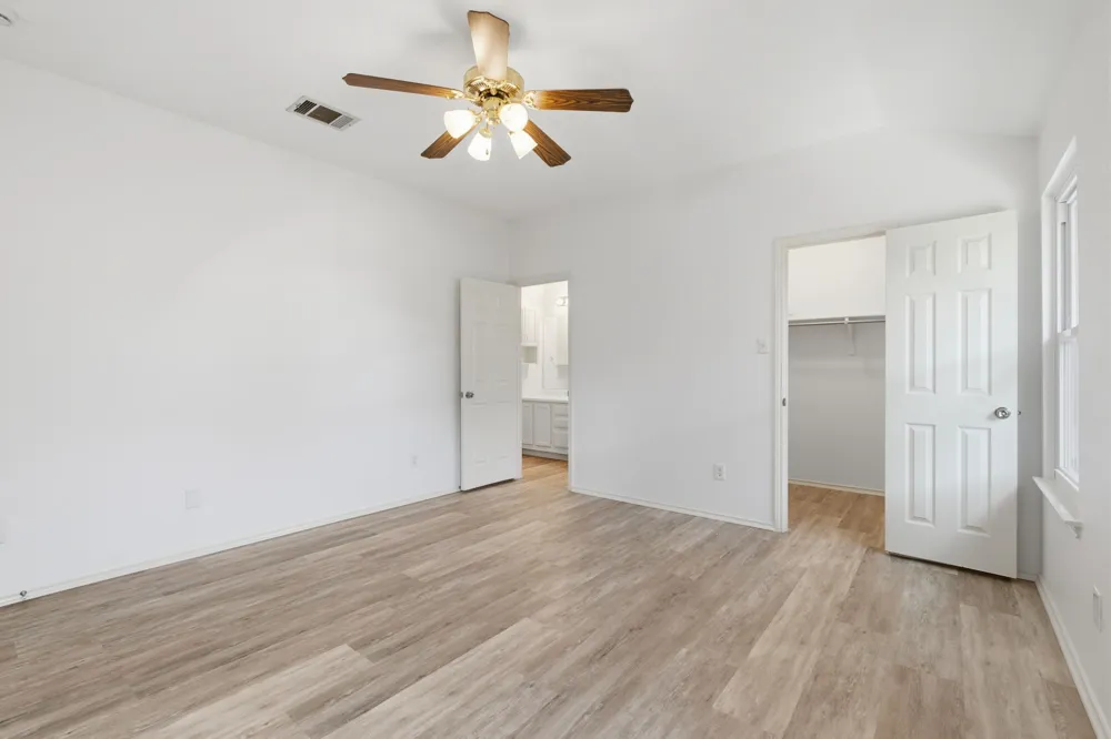 8829 Francia Trail Austin, TX 78748