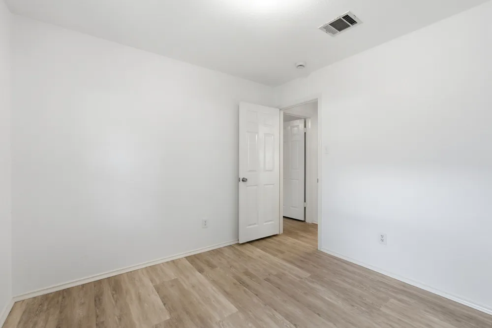 8829 Francia Trail Austin, TX 78748