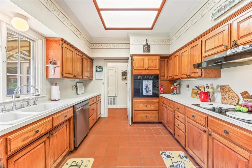 50 Brookmeadow Drive Wimberley, TX 78676