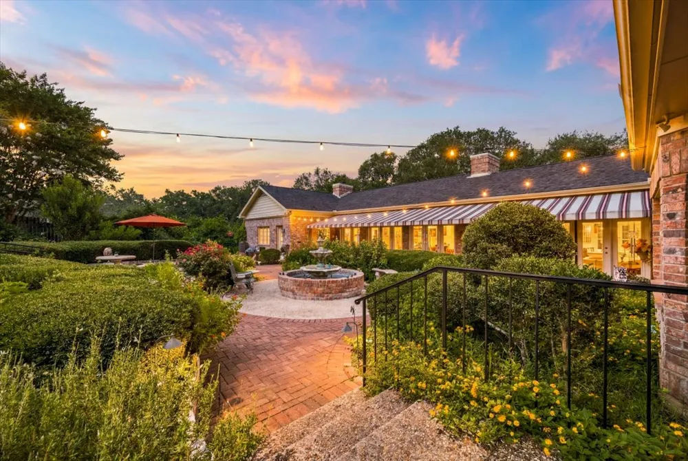 50 Brookmeadow Drive Wimberley, TX 78676