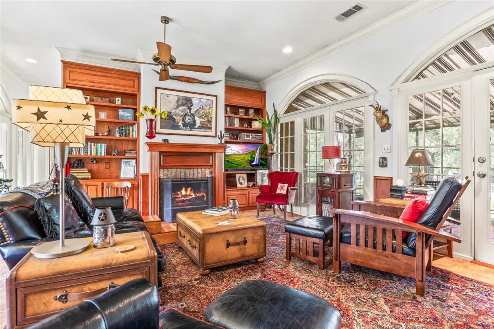 50 Brookmeadow Drive Wimberley, TX 78676