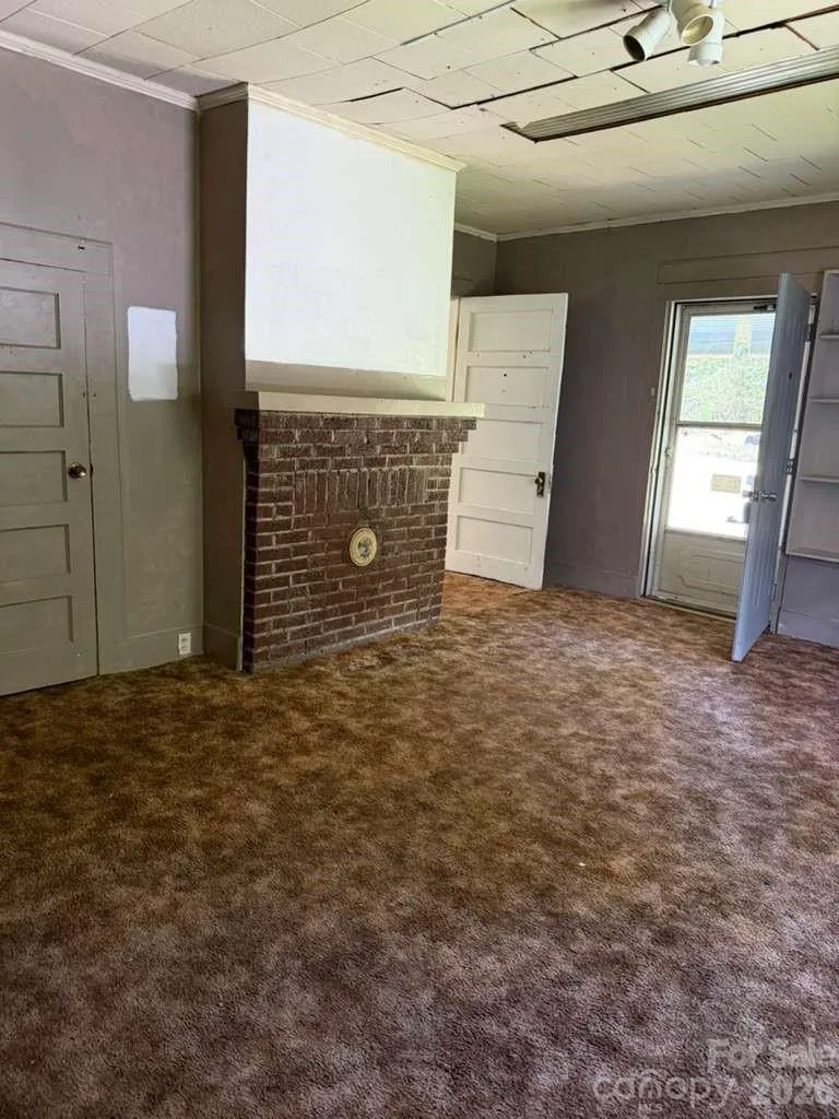 480 Hawkins Road Union, SC 29379