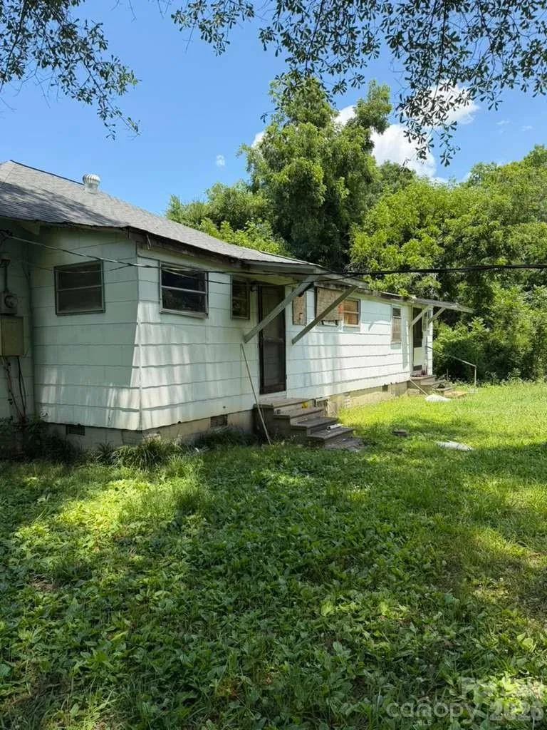 480 Hawkins Road Union, SC 29379