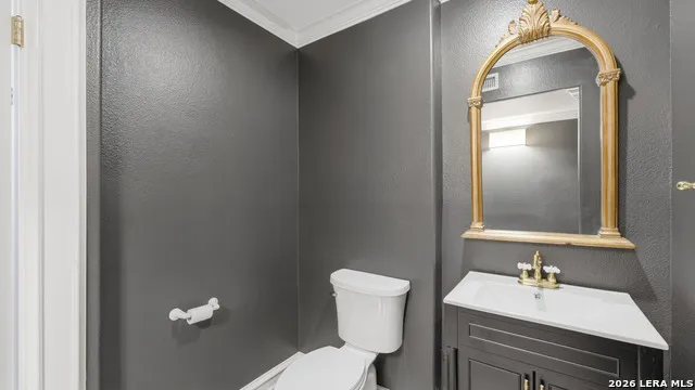 134 SPYGLASS RD McQueeney, TX 78123