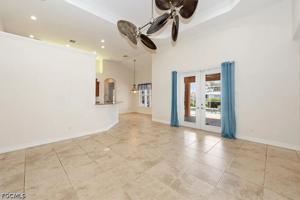 SE 28th Terrace Cape Coral, FL 33904