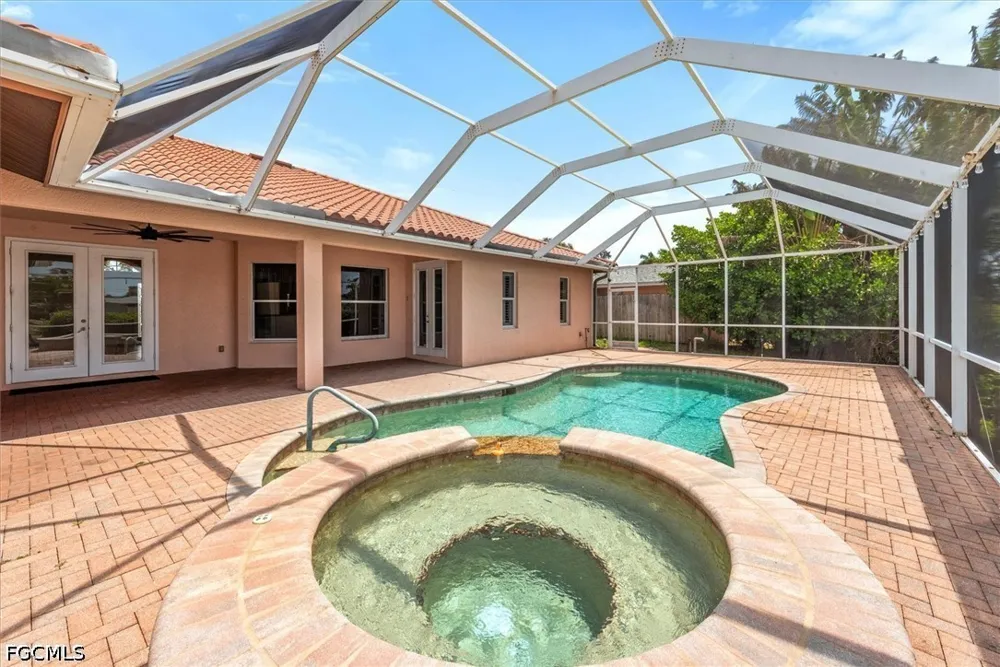 SE 28th Terrace Cape Coral, FL 33904