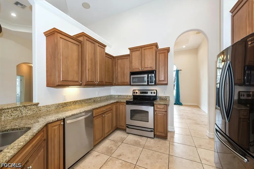 SE 28th Terrace Cape Coral, FL 33904