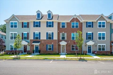 220 Anchor Way