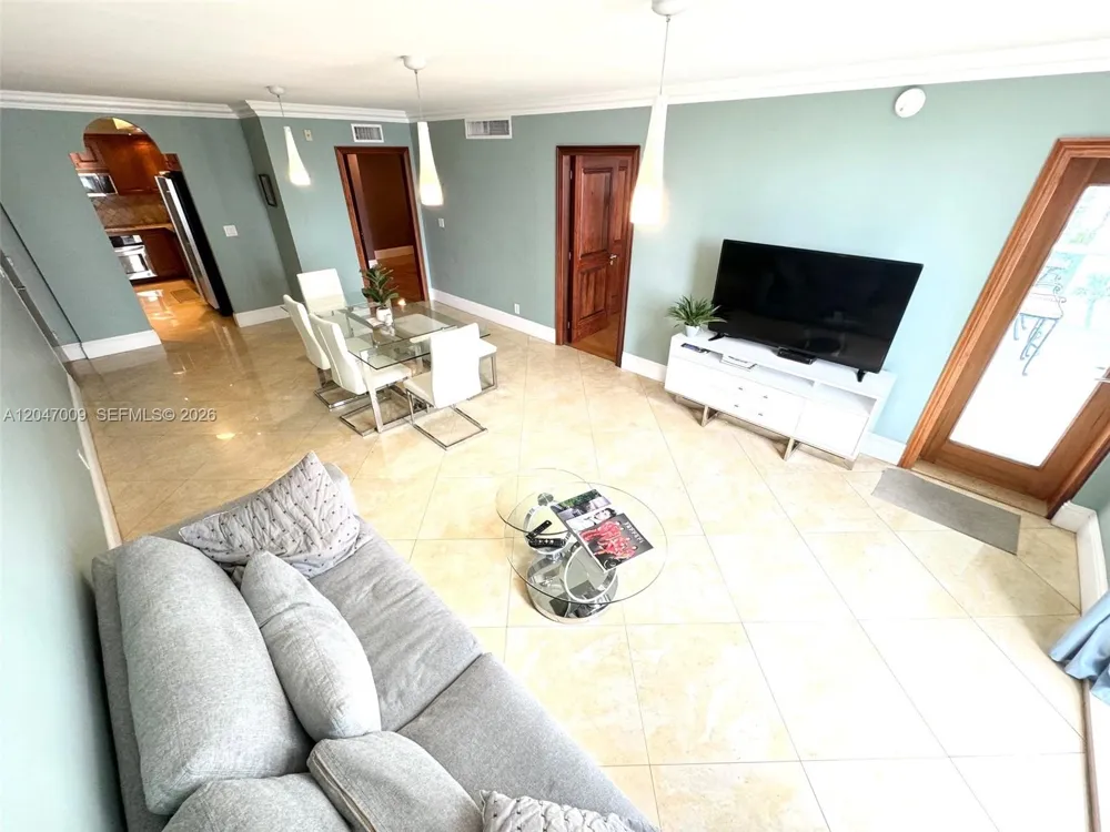 3901 S Ocean Dr #7O Hollywood, FL 33019