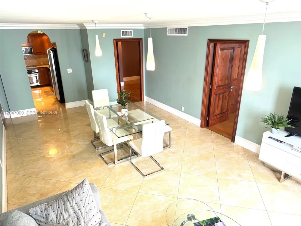 3901 S Ocean Dr #7O Hollywood, FL 33019
