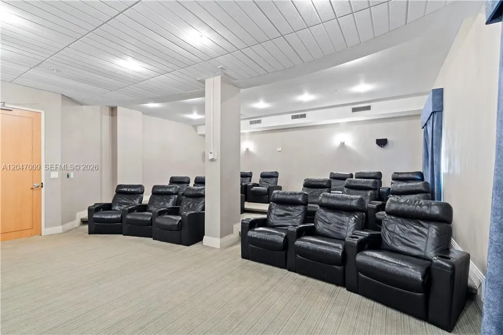 3901 S Ocean Dr #7O Hollywood, FL 33019