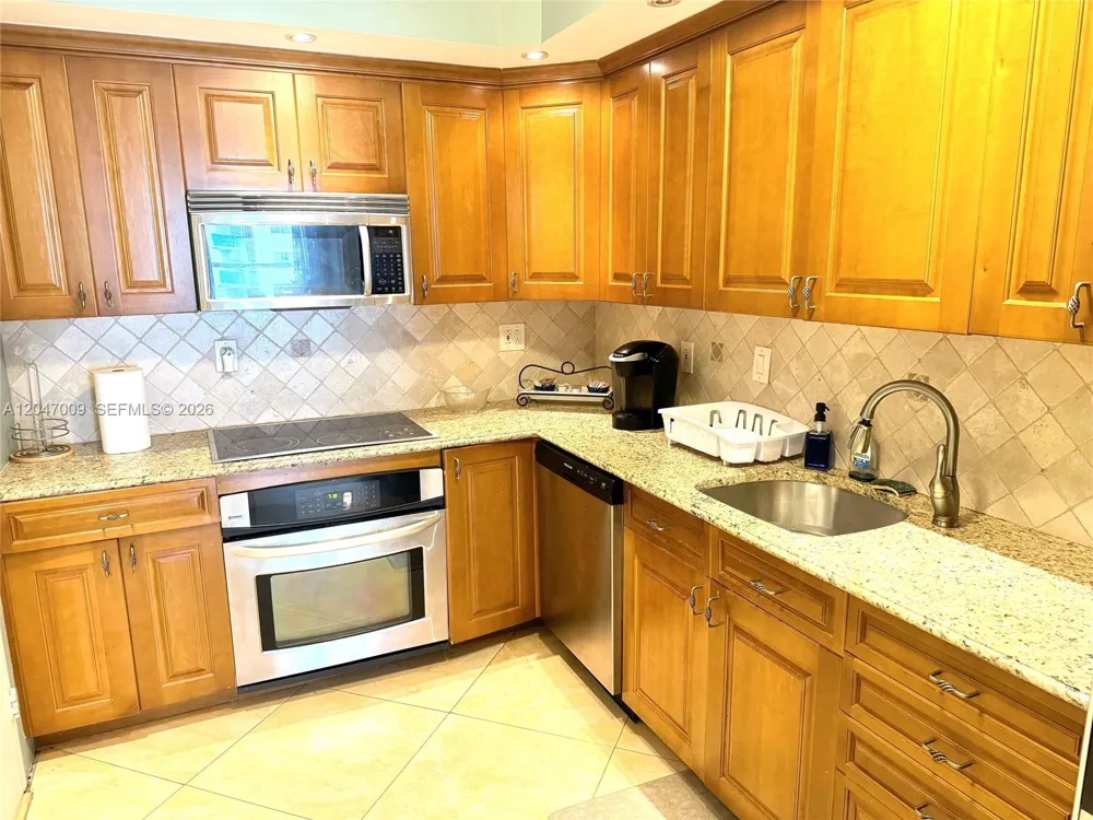 3901 S Ocean Dr #7O Hollywood, FL 33019