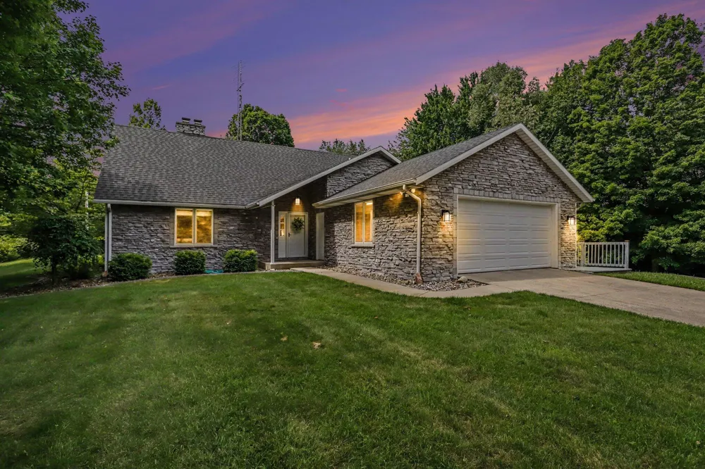 61214 US-131 Three Rivers, MI 49093