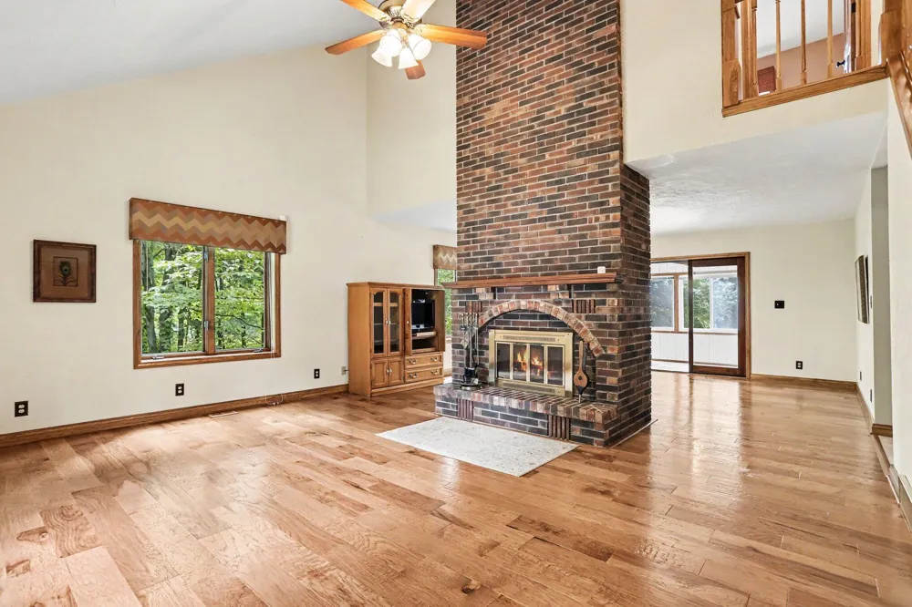 61214 US-131 Three Rivers, MI 49093