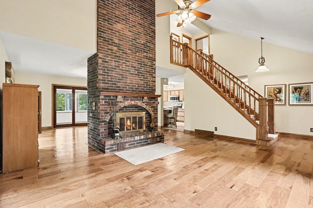 61214 US-131 Three Rivers, MI 49093