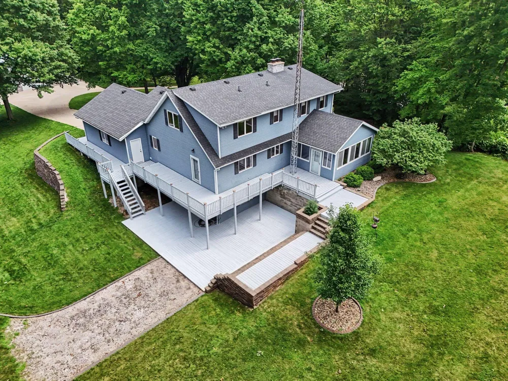 61214 US-131 Three Rivers, MI 49093