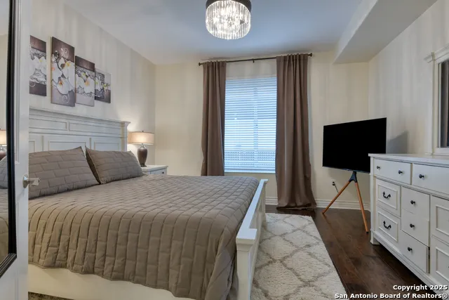 215 Center St. #206 San Antonio, TX 78202