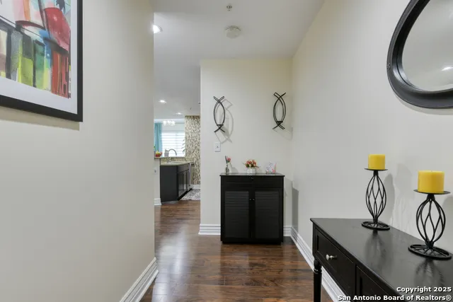 215 Center St. #206 San Antonio, TX 78202