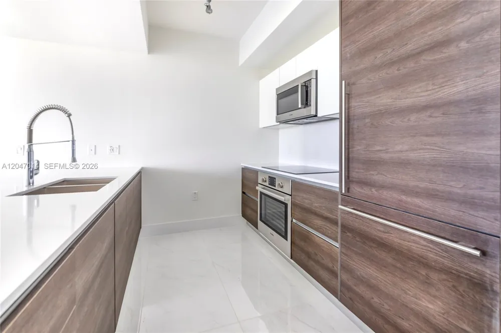 301 Altara Ave #733 Coral Gables, FL 33146