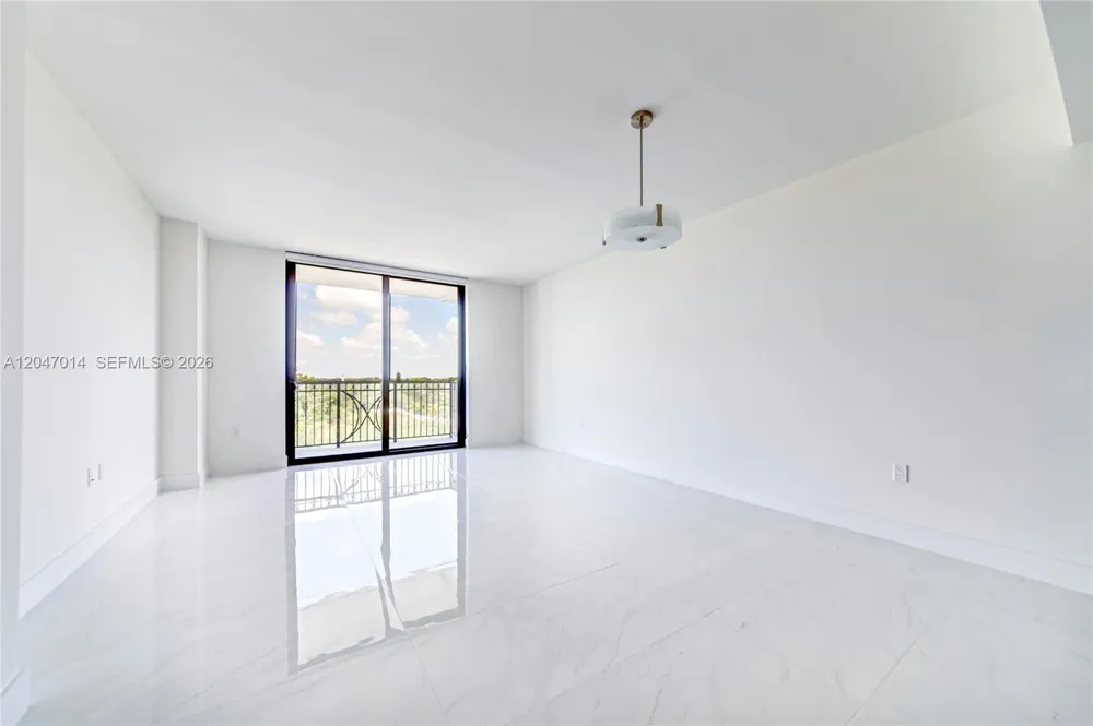 301 Altara Ave #733 Coral Gables, FL 33146