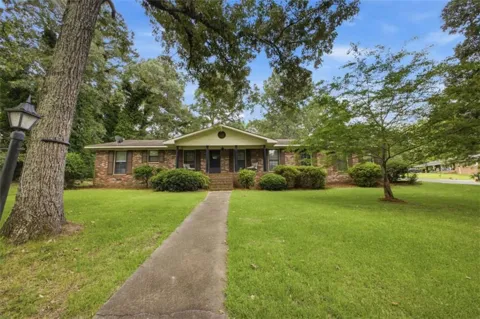 300 Ridgewood Road
