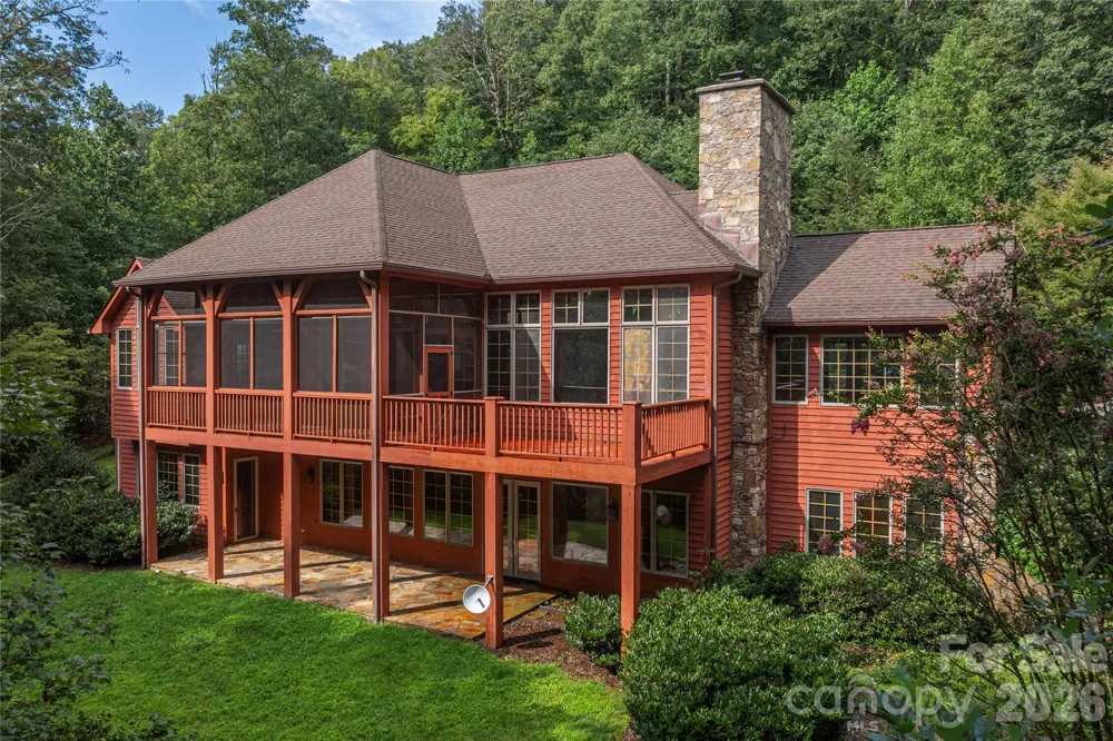 98 Flat Creek Road Fairview, NC 28730