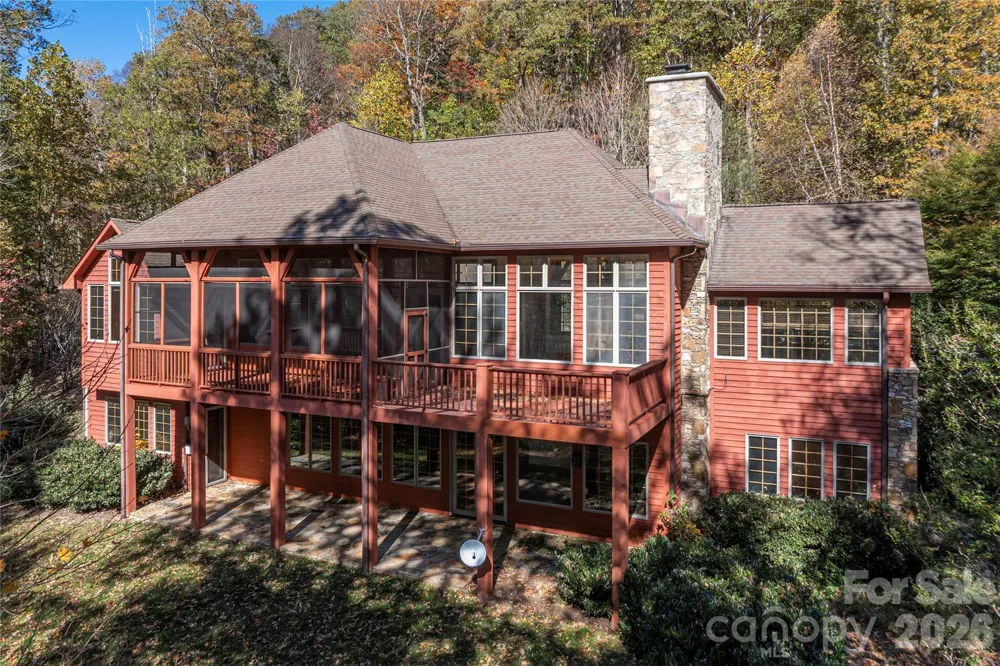 98 Flat Creek Road Fairview, NC 28730