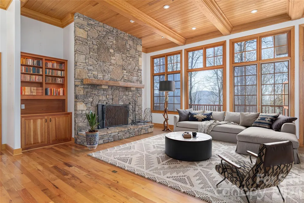 98 Flat Creek Road Fairview, NC 28730