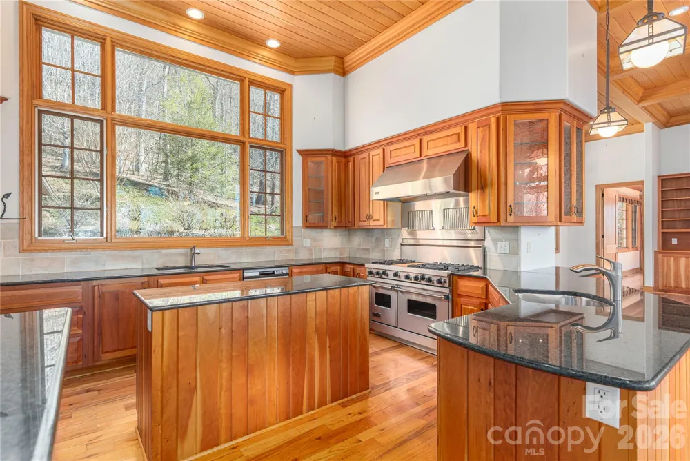 98 Flat Creek Road Fairview, NC 28730