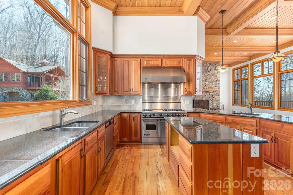98 Flat Creek Road Fairview, NC 28730