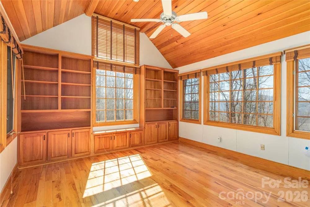98 Flat Creek Road Fairview, NC 28730