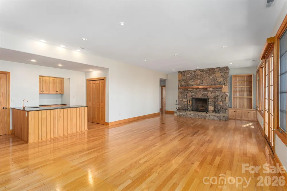 98 Flat Creek Road Fairview, NC 28730