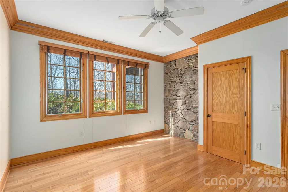 98 Flat Creek Road Fairview, NC 28730