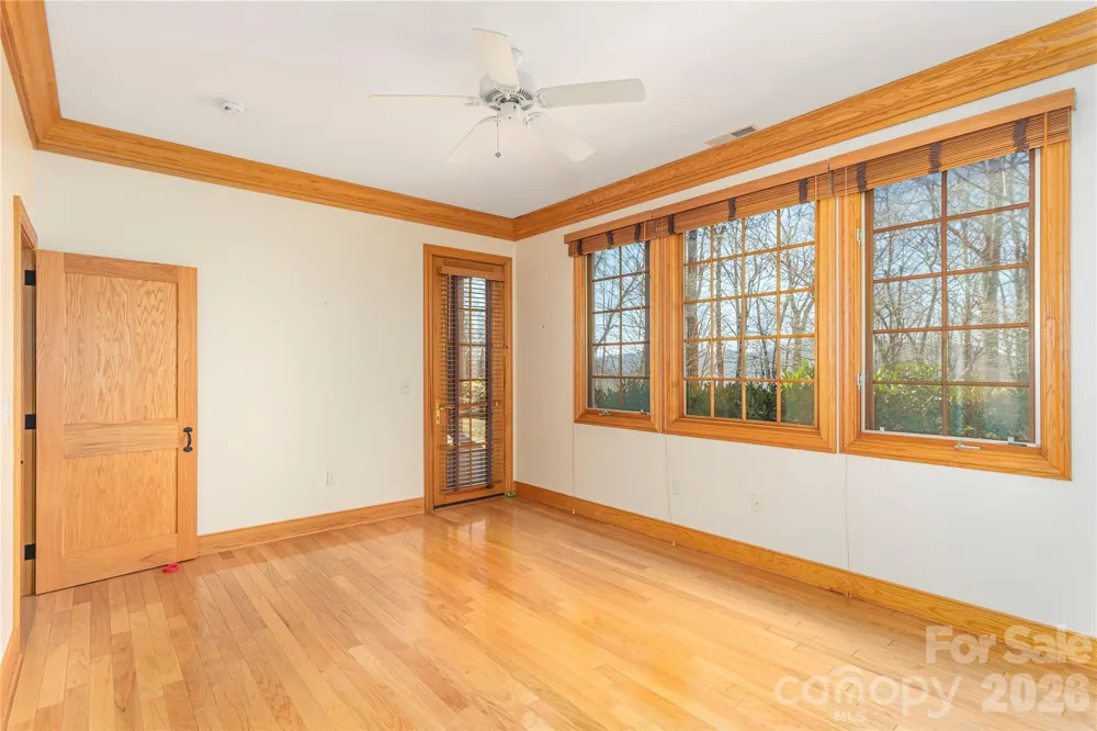 98 Flat Creek Road Fairview, NC 28730