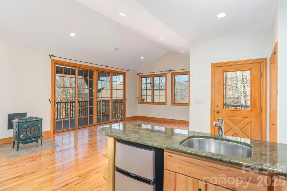 98 Flat Creek Road Fairview, NC 28730