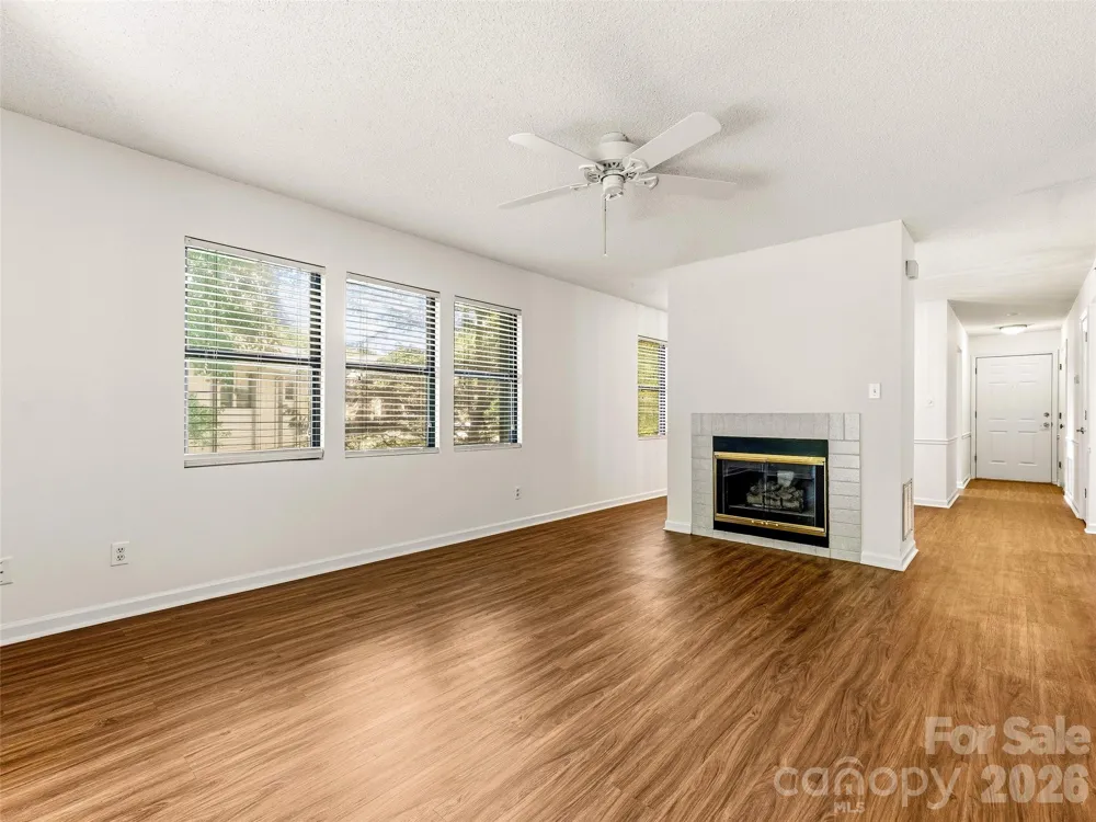 106 Abbey Circle Asheville, NC 28805