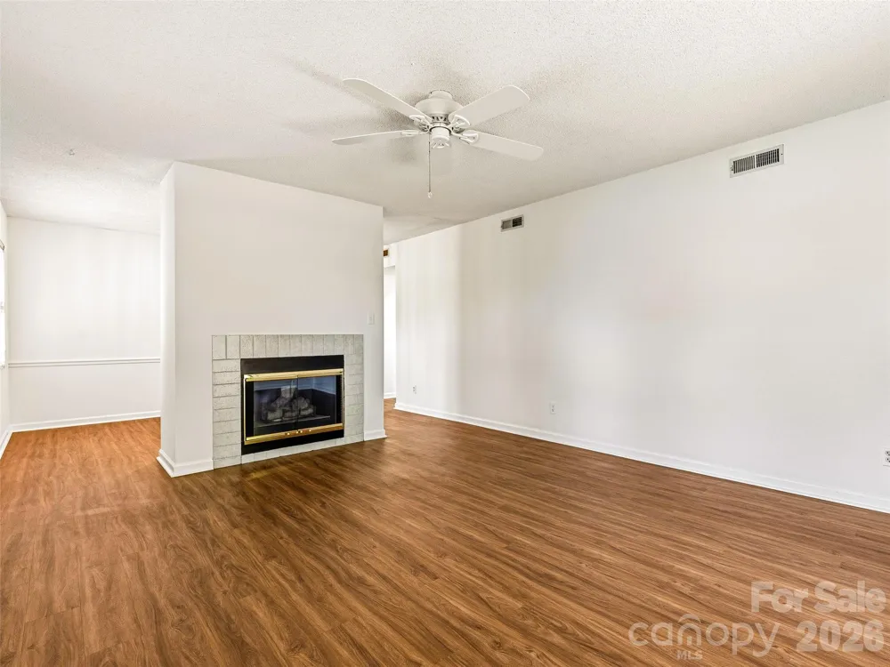 106 Abbey Circle Asheville, NC 28805