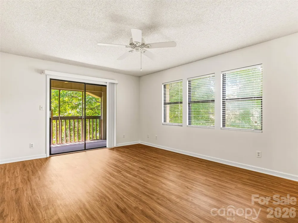 106 Abbey Circle Asheville, NC 28805