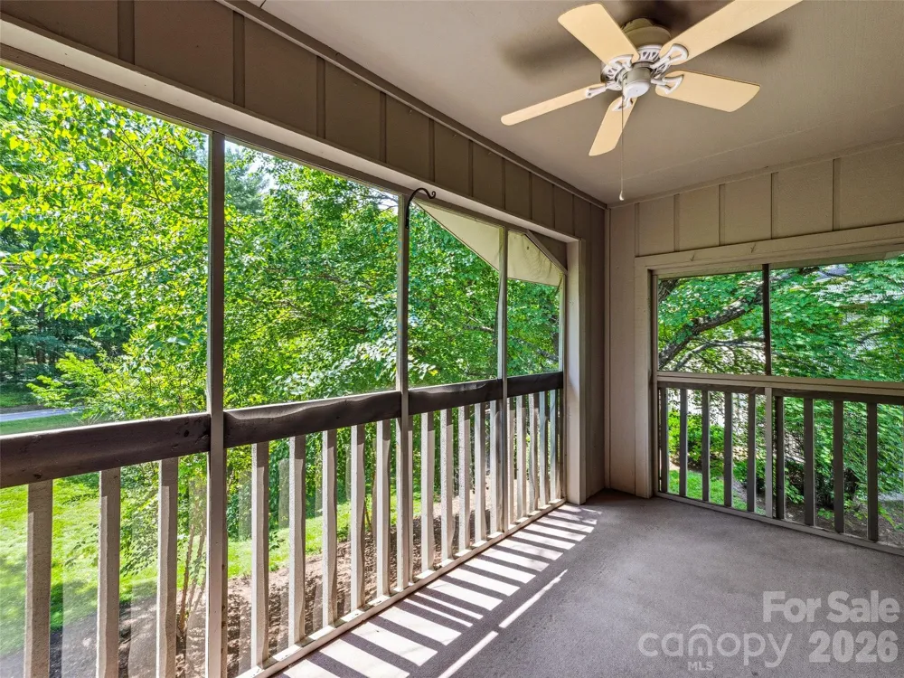 106 Abbey Circle Asheville, NC 28805